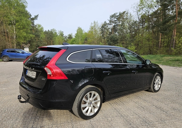 Volvo V60 cena 39900 przebieg: 291000, rok produkcji 2014 z Łomianki małe 529